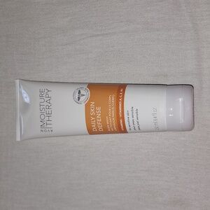 New Avon Daily Skin Defense Body Wash